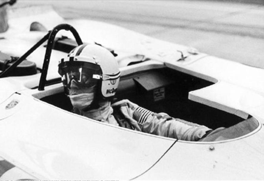 Steve McQueen sulla Porsche 908 alla 12 Ore di Sebring nel 1970